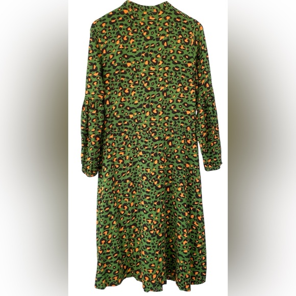 SundayUP Green Leopard Print Lantern Sleeve Midi Dress - Picture 3 of 7